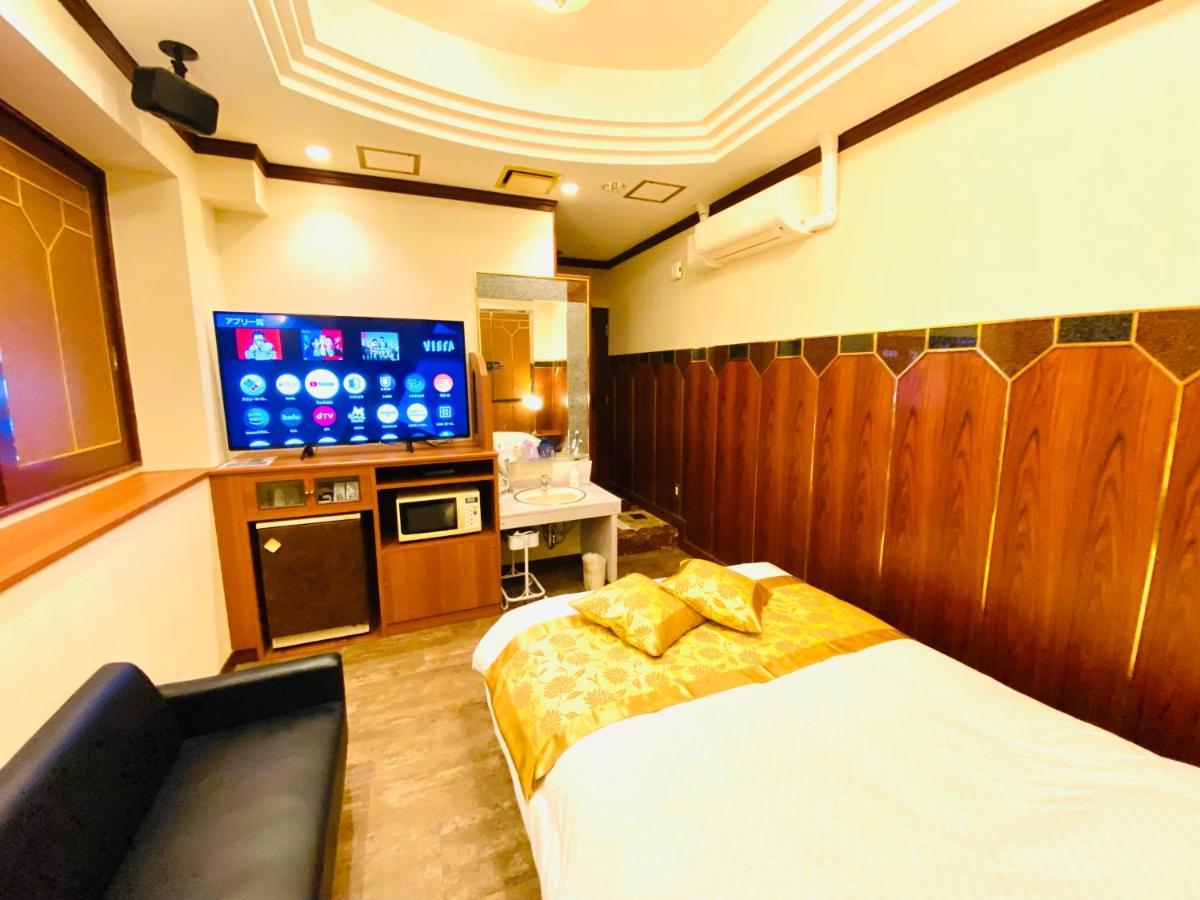 Crystal 大人専用 3* 東京都